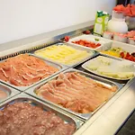 Royal Garni Hotel