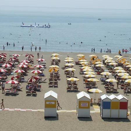 Hotel Royal Garni 3*