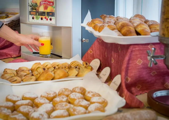 Ξενοδοχείο Royal Garni 3*